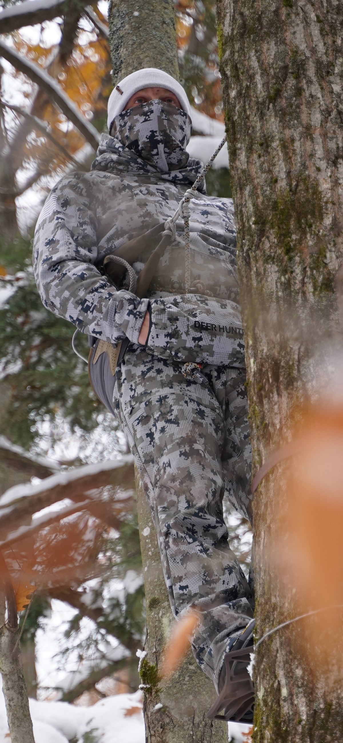 DH Camo Hand Muff | Windproof, Insulated & Water-Resistant